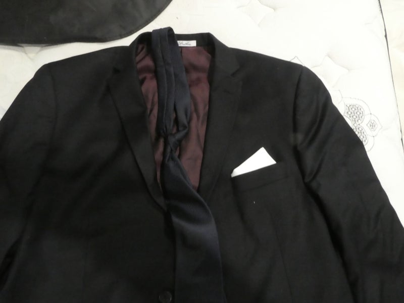 Almost new Black mens Suit. Worn once. Carousel 2