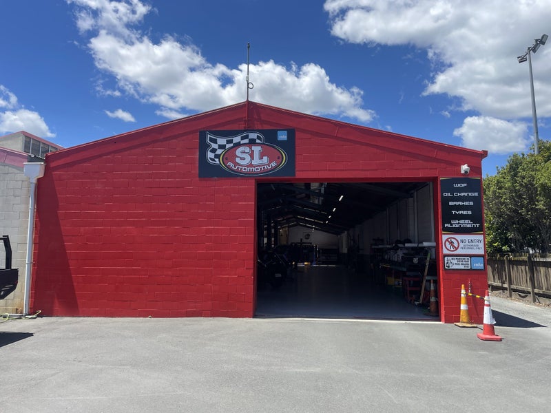 SPEEDY LUBE & TYRE Carousel 1