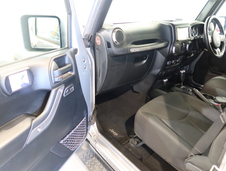2016 Jeep Wrangler 3.6* 4WD* UNLIMITED SPORT62864758418561113