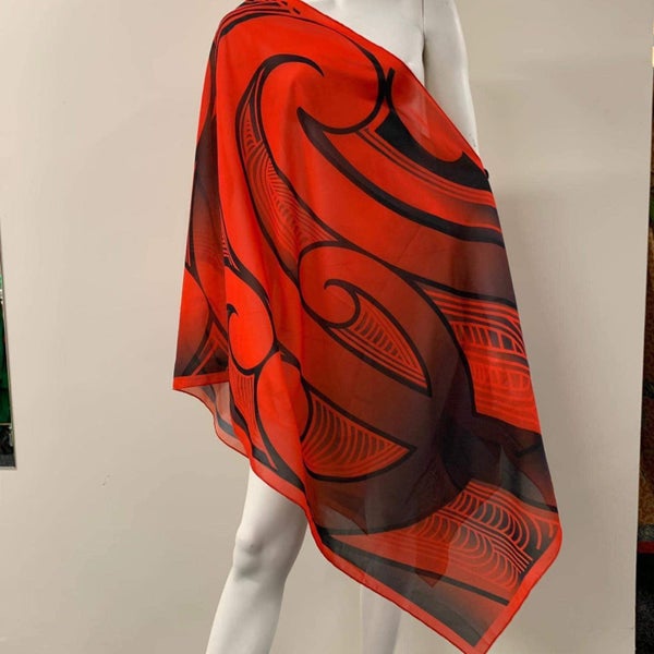 Red Black Kakahu/Shawl Maori Carousel 1
