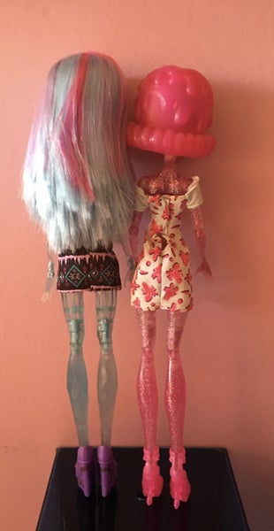Monster High create a Monster 2 dolls Carousel 10