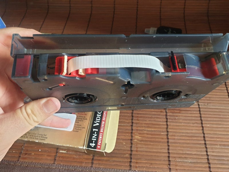 Video tape cleaner cassette Carousel 2