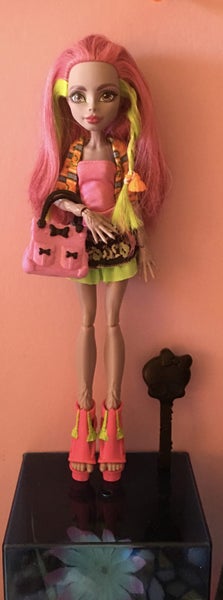 Monster High Marisol Coxi doll Carousel 2
