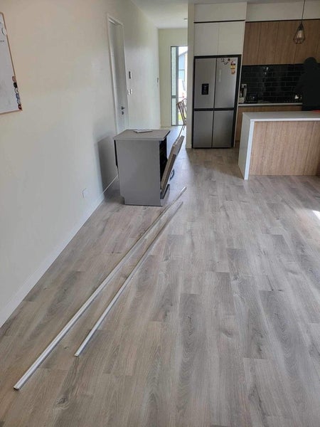 12mm Grey Country Oak $35m2incl gst & underlay- laminate flooring Carousel 4