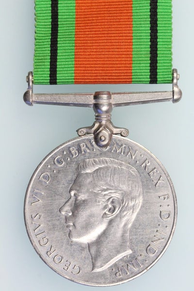 WWII DEFENCE MEDAL 1939-1945 Carousel 2
