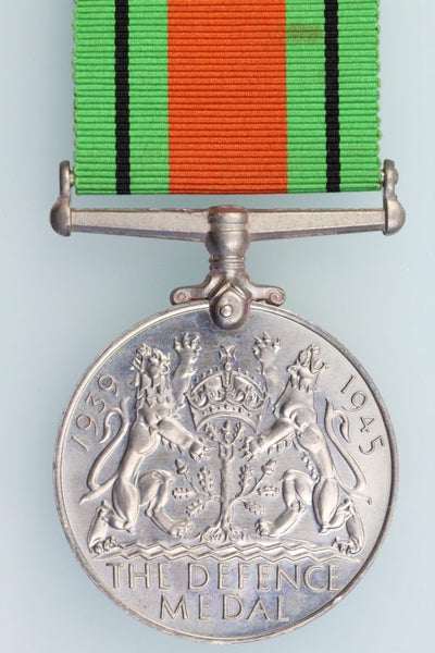 WWII DEFENCE MEDAL 1939-1945 Carousel 1