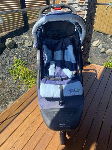 Pushchair Carousel 1