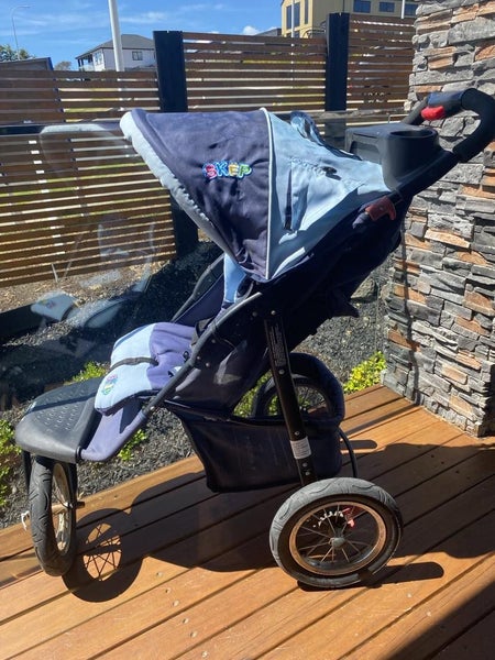 Pushchair Carousel 2