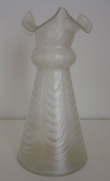 Austrian Art Nouveau Loetz Style Glass Vase Carousel 2