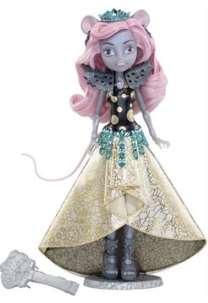 Monster High Mercedes King doll Carousel 16