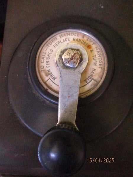 Vintage Bakelite Crank Handle Telephone Carousel 2