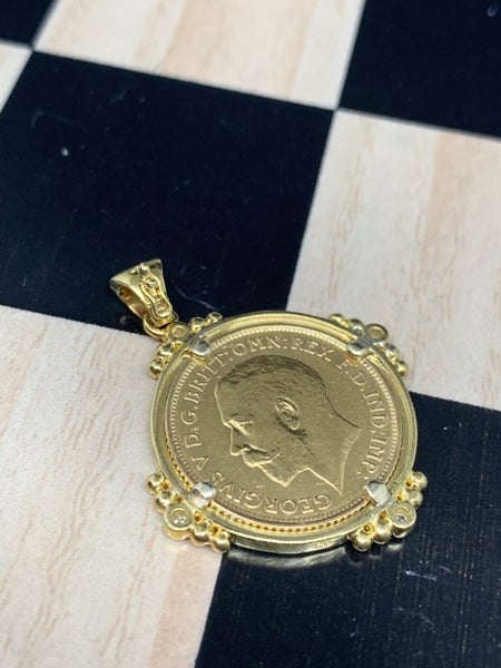 "SWEET GIFT" 1915s Half Sovereign Diamond Pendant in 9ct Pendant *SWEET CUPID* Carousel 6