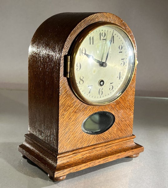 Hamburg American Clock Company (H.A.C.) 8-Day Clock Carousel 2