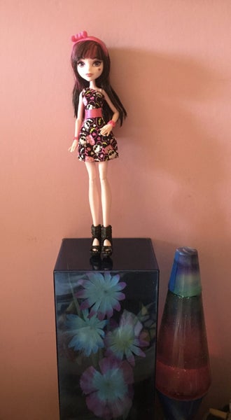 Monster High Draculaura doll Carousel 2