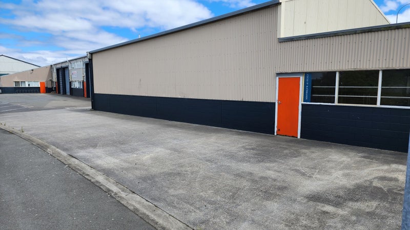 Image 1 of 8