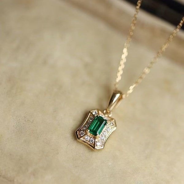 18K Gold-Plated Vintage Style Emerald Green Zircon Pendant Necklace S925 Silver Carousel 2