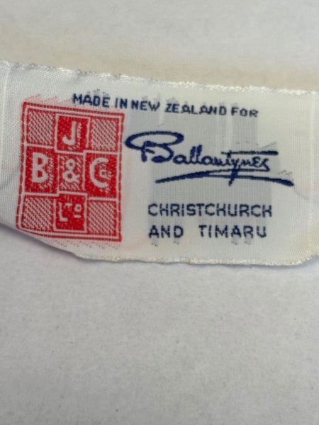 Vintage New Zealand Clothing Label Ballantynes - Sold By The Metre Carousel 1