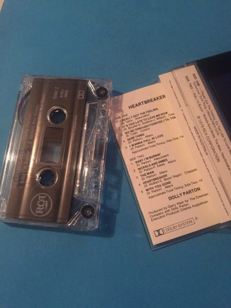 Dolly Parton: Heartbreaker (Cassette) Carousel 3