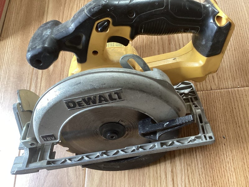 RRP$343– DEWALT 18v CORDLESS CIRCULAR SAW 165MM —-good working condition Carousel 1