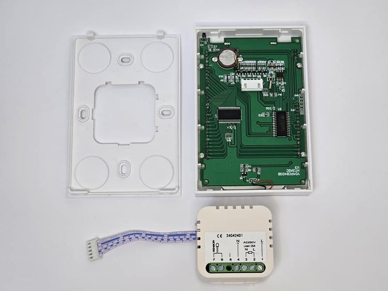 HT3 Underfloor Heating Thermostat - Horizontal White Carousel 3