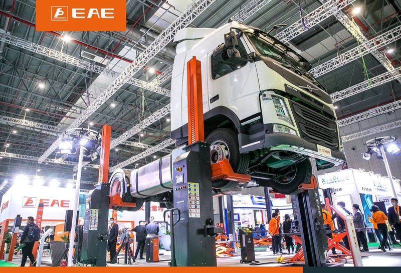 Strada Lifts EAE HDM Series | 8T Heavy Duty Mobile Column Lift Carousel 1