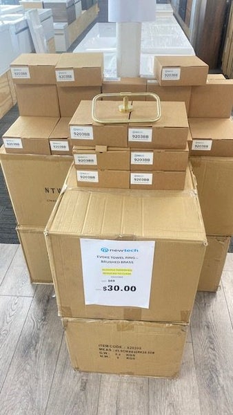 EVOKE TOWEL RING IN BRUSHED BRASS Carousel 2