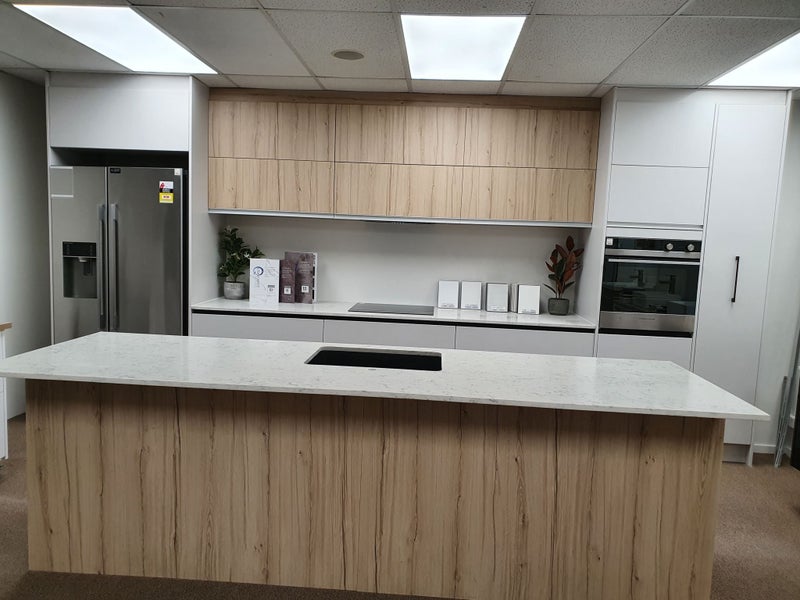 Complete Kitchen Custom - No handles Carousel 2