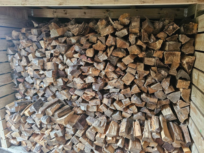 FIREWOOD - Macrocarpa ( FREE Delivery! ) Carousel 2