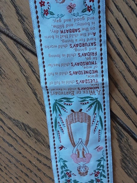 VINTAGE BOOKMARK CASHS Carousel 1