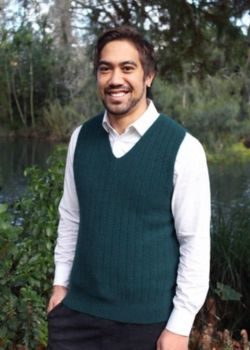 Possum Merino Pullover Vest for Men Carousel 1
