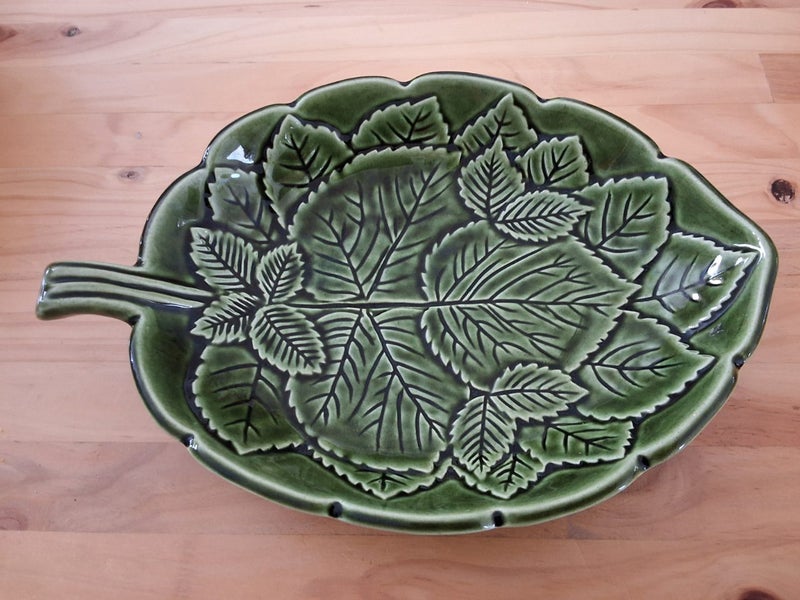 SWEDISH MID CENTURY CERAMIC LEAF PLATE ROSA LJUNG *DECO *HELSINGBORG Carousel 10