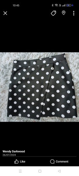 $1NR URBAN PRECINCT BLACK SPOTTED SKIRT Size S Carousel 1