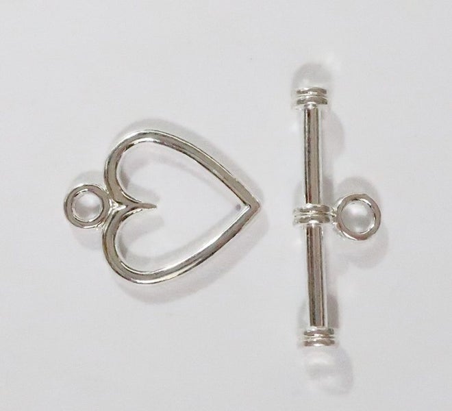2 BRIGHT SILVER HEART TOGGLE CLASPS Carousel 1