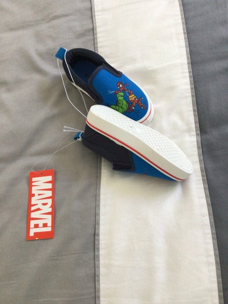Marvel boys sneakers slip on size 6 brand new63617298875522111