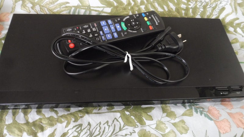 Panasonic DMR-HST270GZ Freeview On Demand Recorder Twin Satellite Tuner 1TB Carousel 1