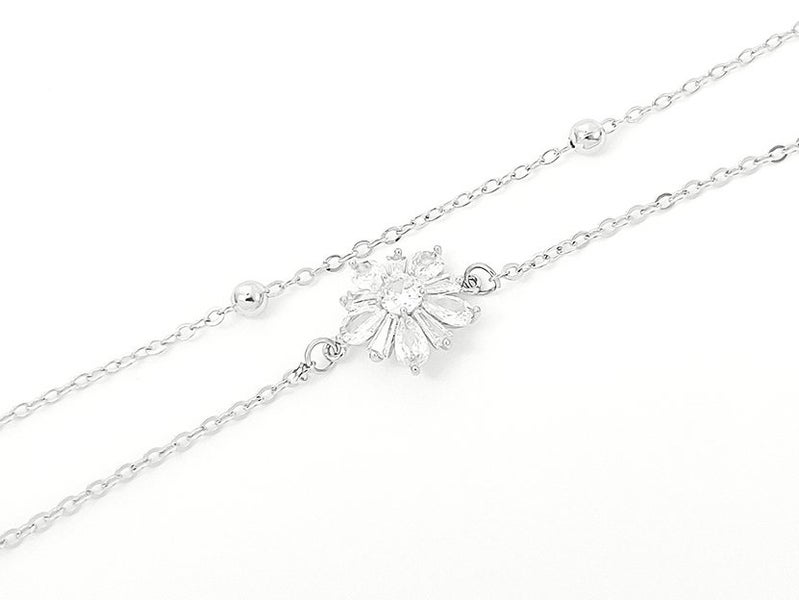 White Gold and Zirconia Elegant Bracelet Carousel 1