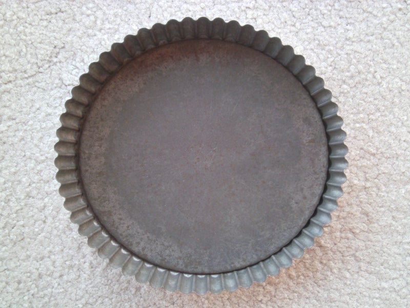 Vintage Baking Ware - Fluted Flan Tin Carousel 1
