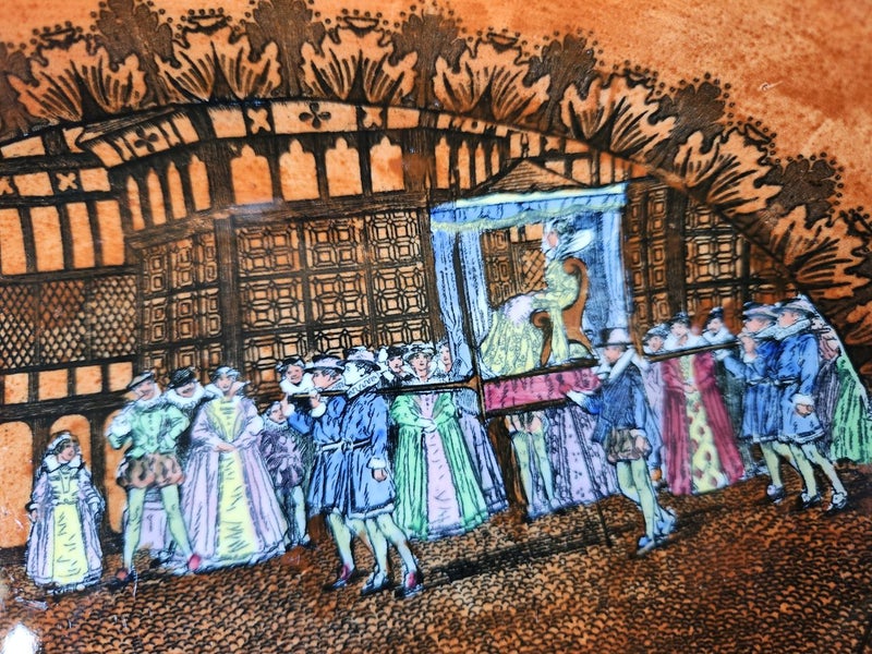 Royal Doulton Queen Elizabeth visit to Hall Morgton 1589 Carousel 2