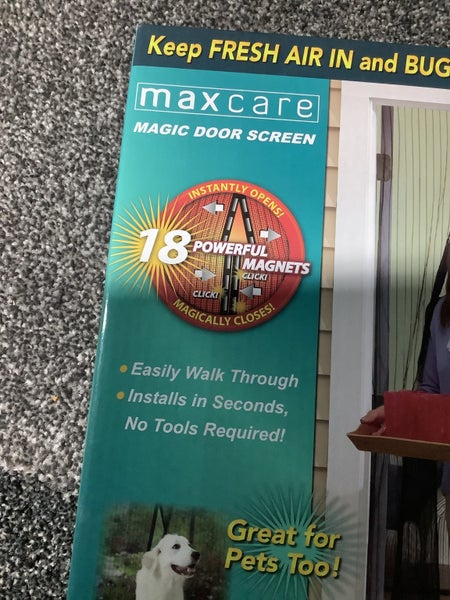 Keep FRESH AIR IN and BUGS OUT! maxcare MAGIC DOOR SCREEN Carousel 2