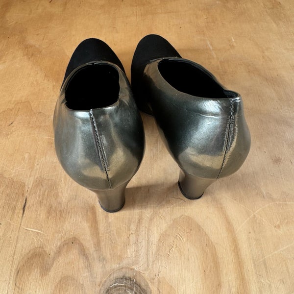 Django & Juliette Black Suede & Grey Patent Leather Heels Size 38 Carousel 2