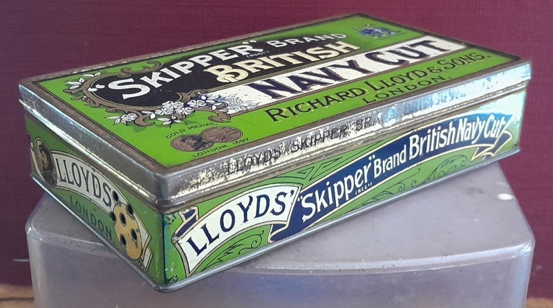 TOBACCO TIN SKIPPER BRAND BRITISH NAVY CUT. Carousel 2