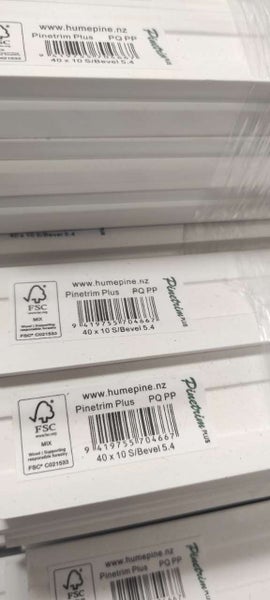 40x10mm x 5.4m single bevel architrave / skirting Carousel 4