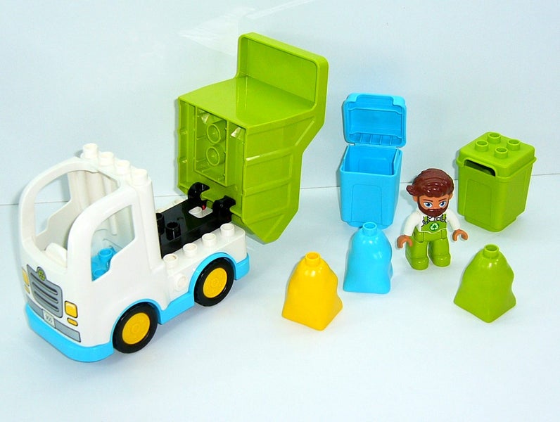 ®™DUPLO - 10945 Garbage Truck and Recycling ~Retired November 2022~ Carousel 3