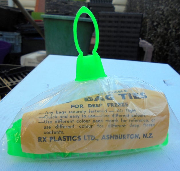 Re-usable Bag Freezer Bag Ties Packet of 10 Carousel 1