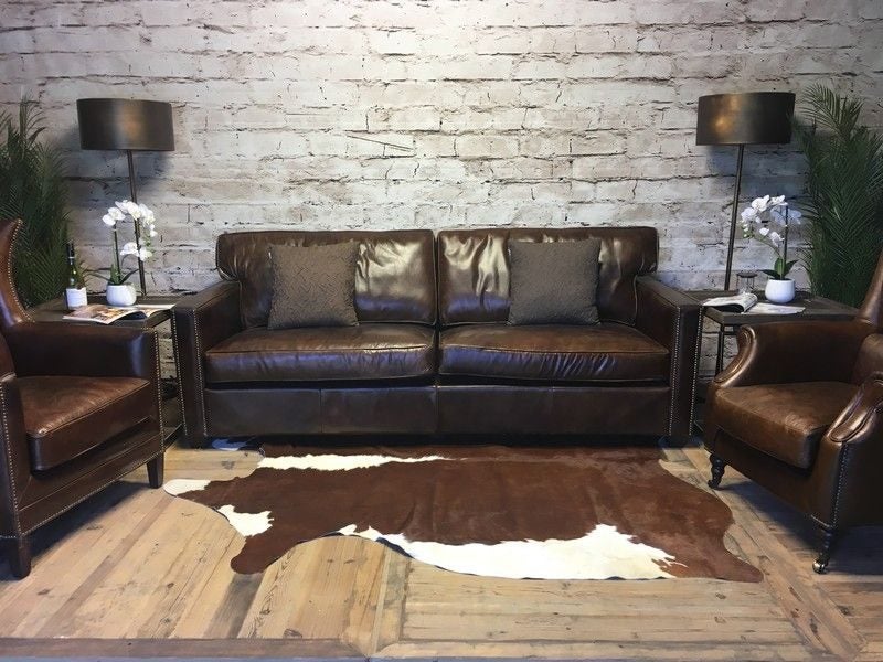 Sofa 3 Seater - Madison Vintage Cigar Carousel 3