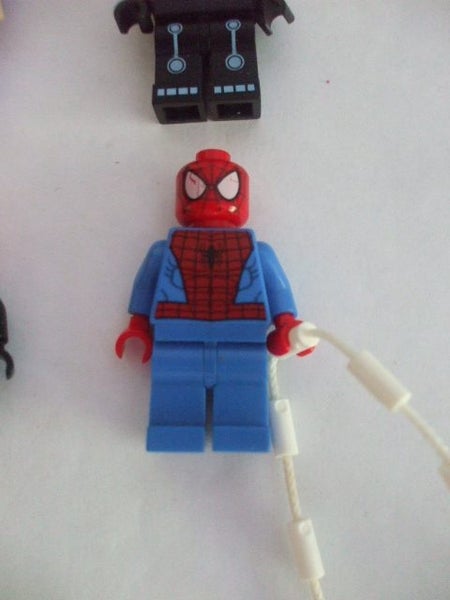 Bulk Lego Superhero/Villain Minifigures Carousel 2