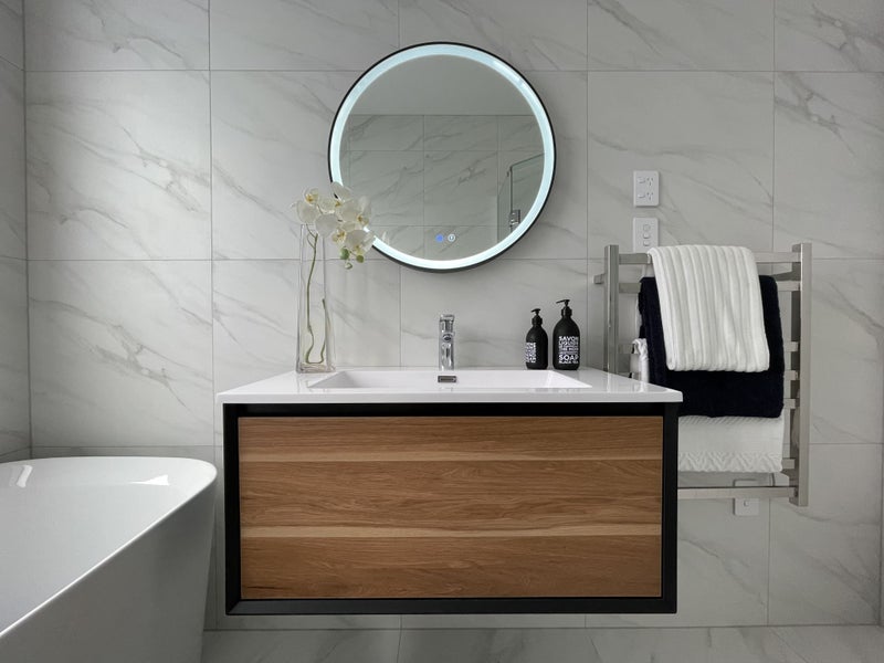 LED Mirror, Mirror with LED Light, round 700mm Black Frame Carousel 1