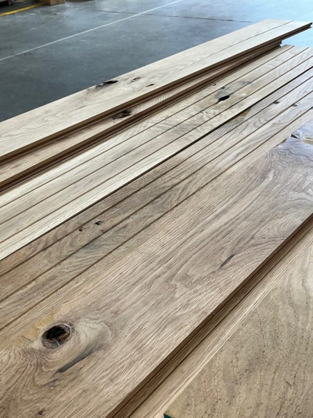 American White Oak, Feature Grade, KD, T&G Flooring (seconds) 318 lineal metres Carousel 2