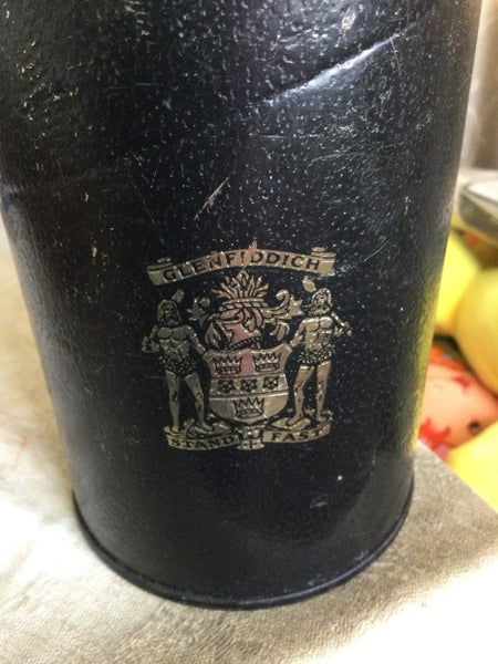 GLENFIDDICH PURE MALT SCOTCH WHISKY CONTAINER Carousel 2
