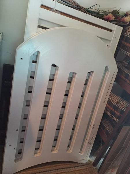 White cot and mattress Carousel 2